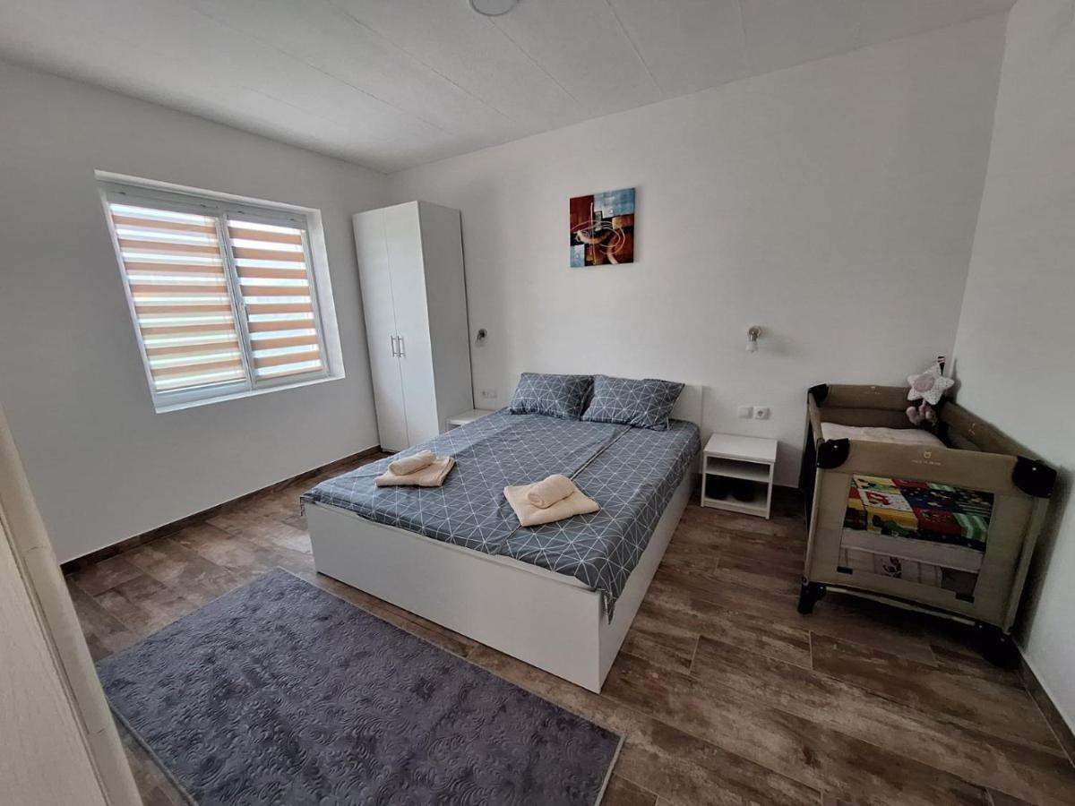 Apartmani Koki Kladovo Exterior photo